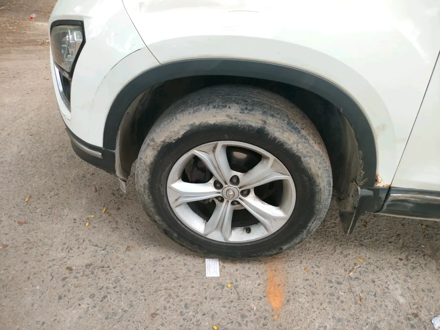 2019 Tata Harrier XZ 2.0L, Diesel, Manual, 91,364 km, tyre