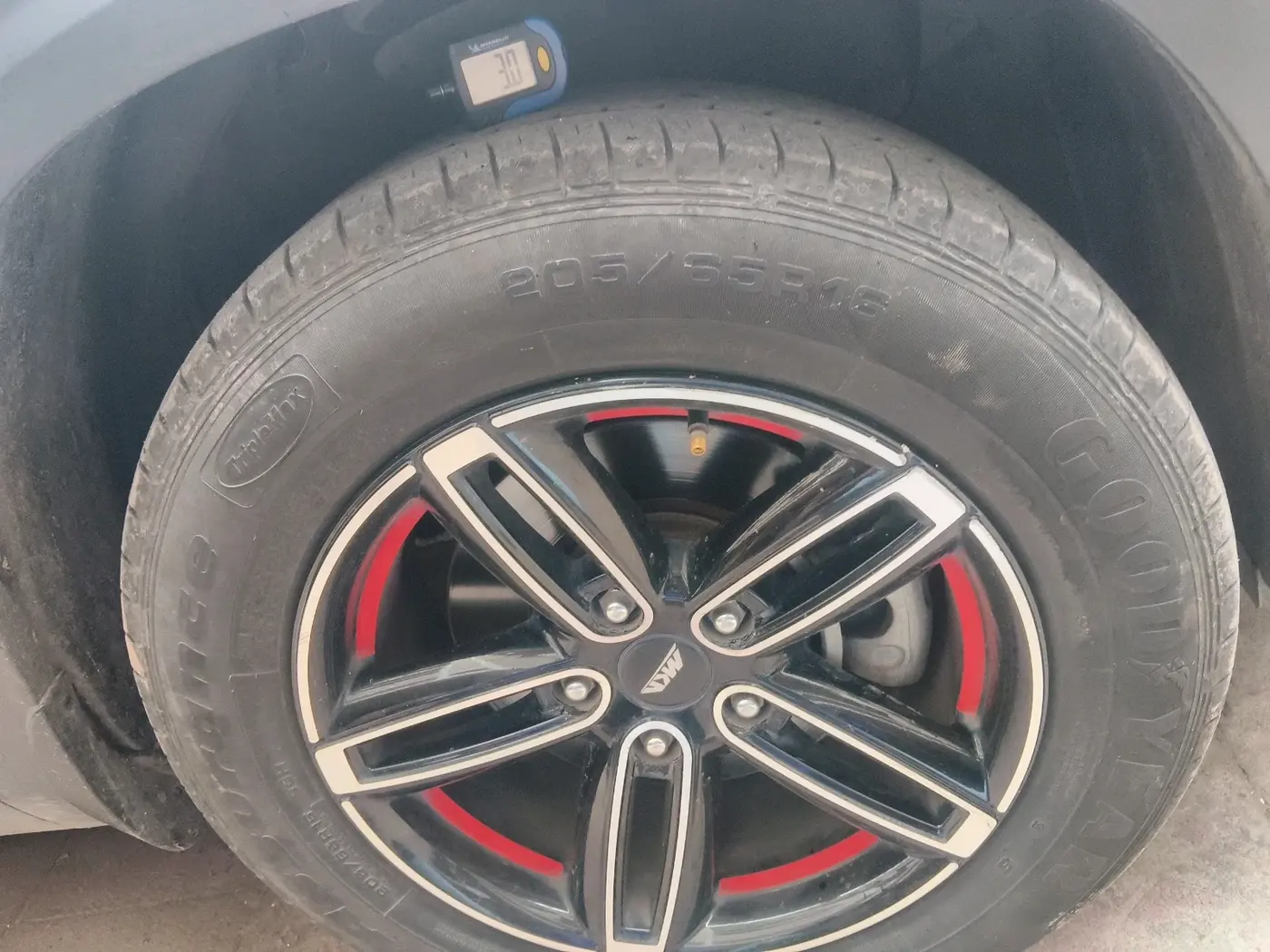 2023 KIA SELTOS HTE 1.5 DIESEL, Diesel, Manual, 35,346 km, tyre