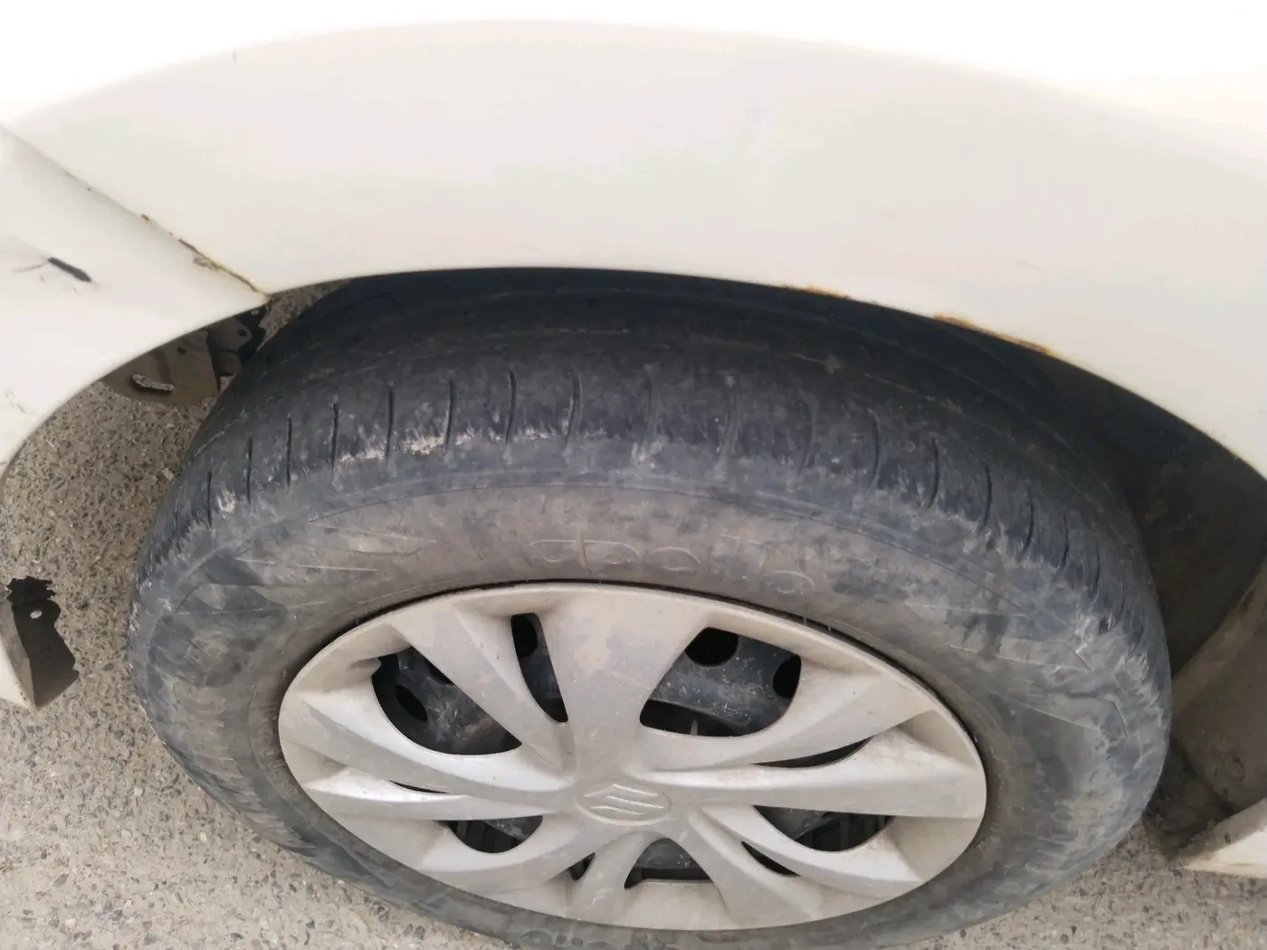 2015 Maruti Celerio VXI CNG, CNG, Manual, 1,06,430 km, tyre