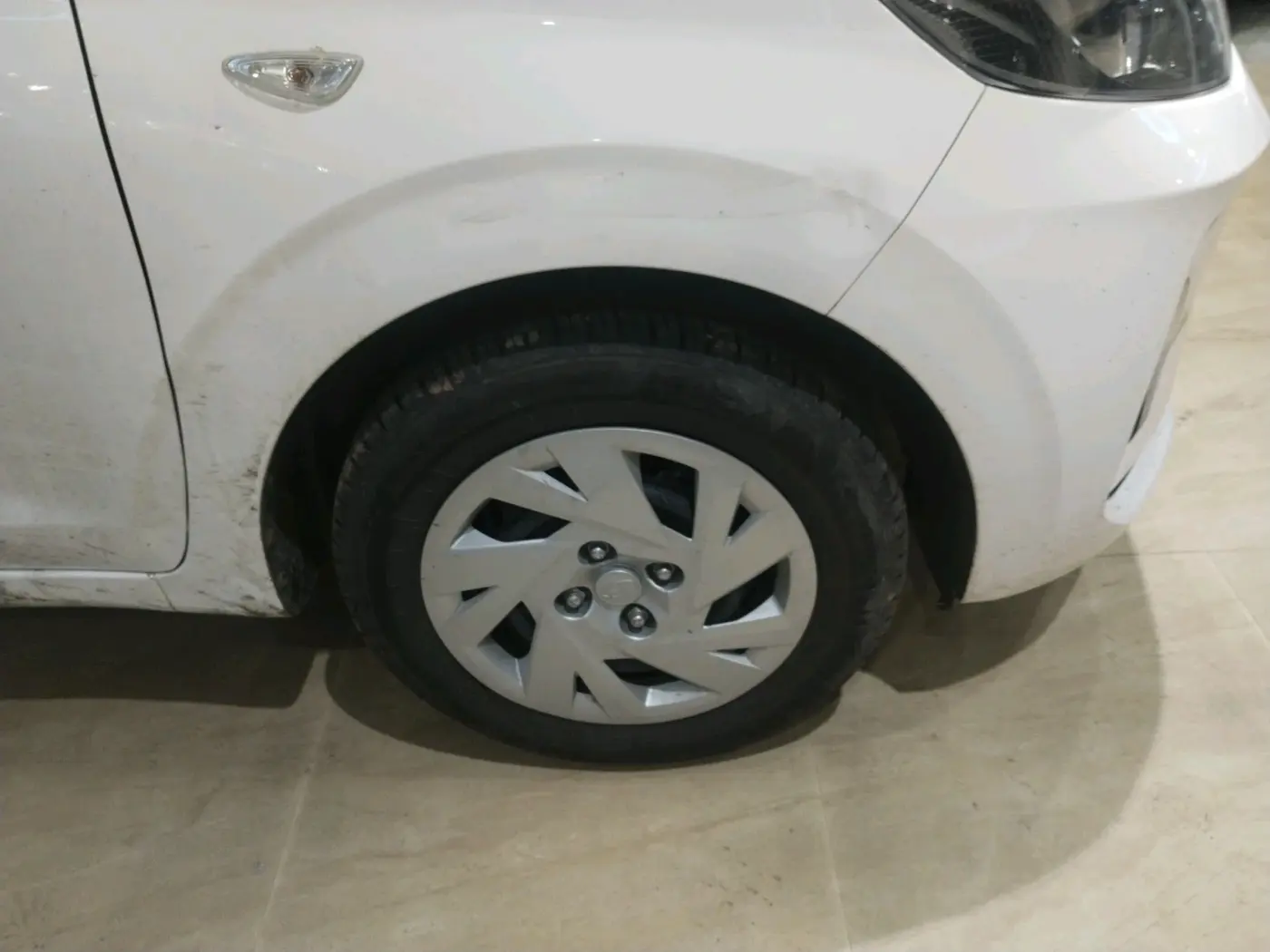 2025 Hyundai GRAND I10 NIOS MAGNA 1.2 KAPPA VTVT, Petrol, Manual, 2,819 km, tyre