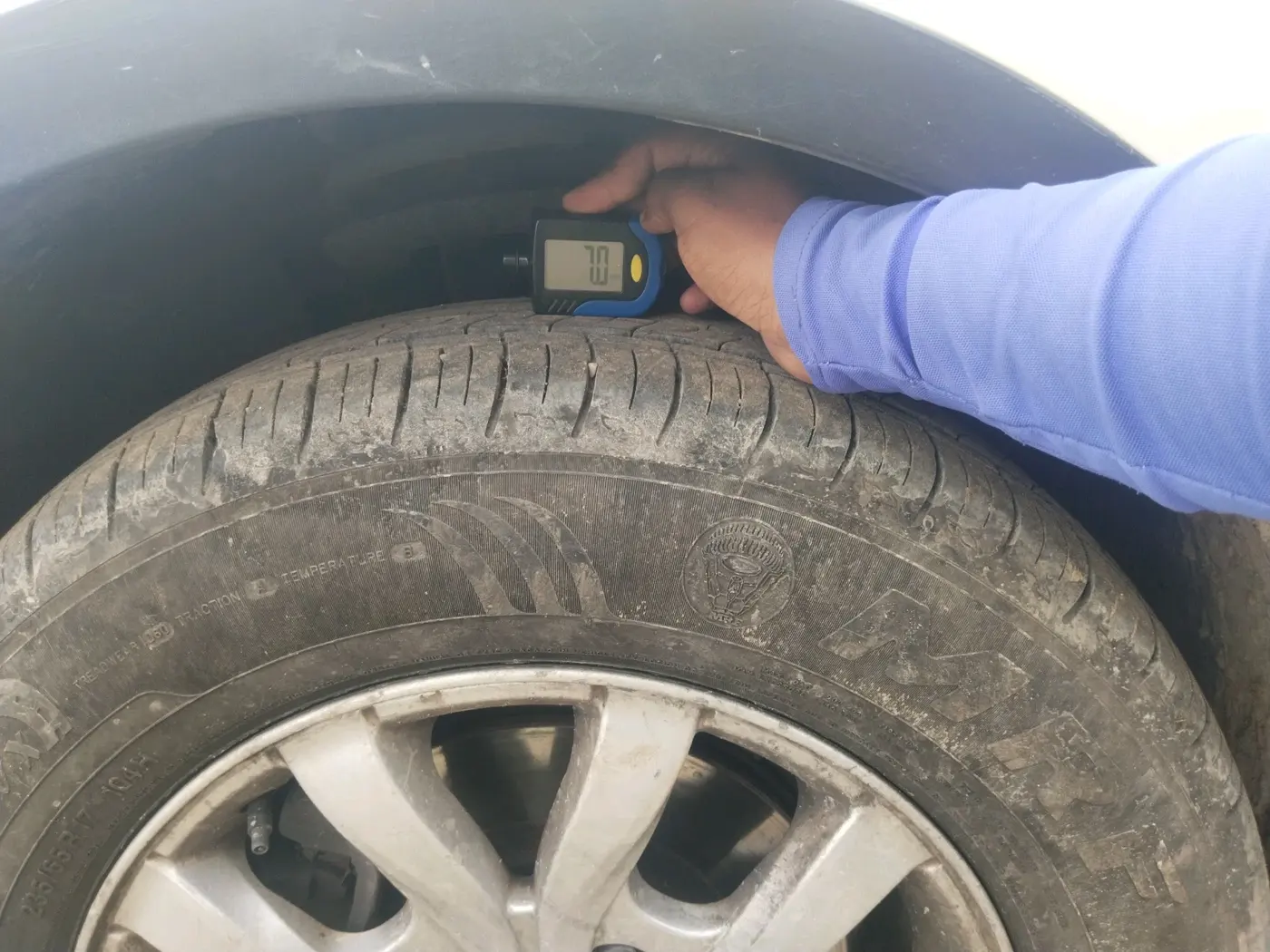 2018 Mahindra XUV500 W9, Diesel, Manual, 1,51,105 km, tyre