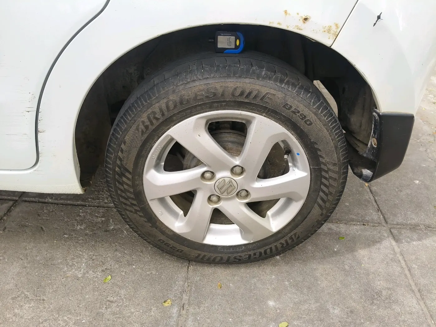 2015 Maruti Celerio ZXI (O), Petrol, Manual, 1,30,689 km, tyre