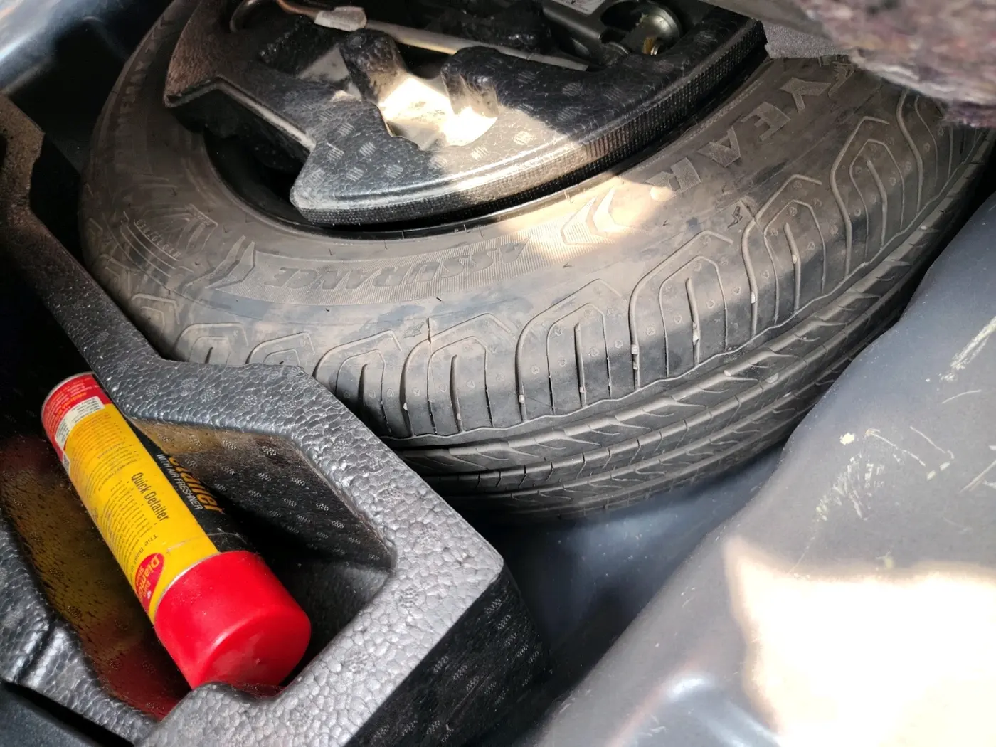 2018 Maruti Ciaz ZETA 1.4  AT PETROL, CNG, Automatic, 77,891 km, tyre
