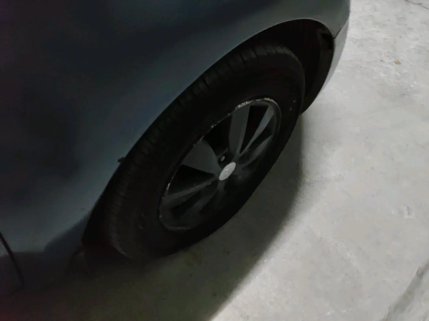 2013 Hyundai i20 SPORTZ 1.4 CRDI, Diesel, Manual, 1,00,337 km, tyre