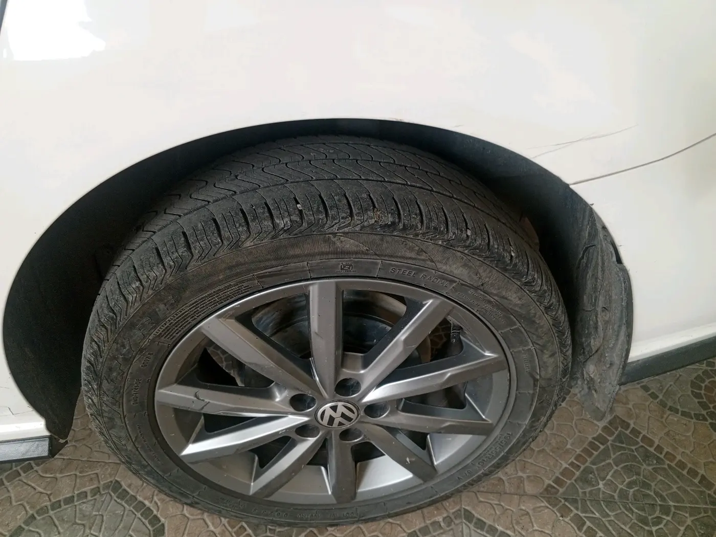 2019 Volkswagen Vento 1.2 TSI HIGHLINE PLUS AT, Petrol, Automatic, 76,672 km, tyre