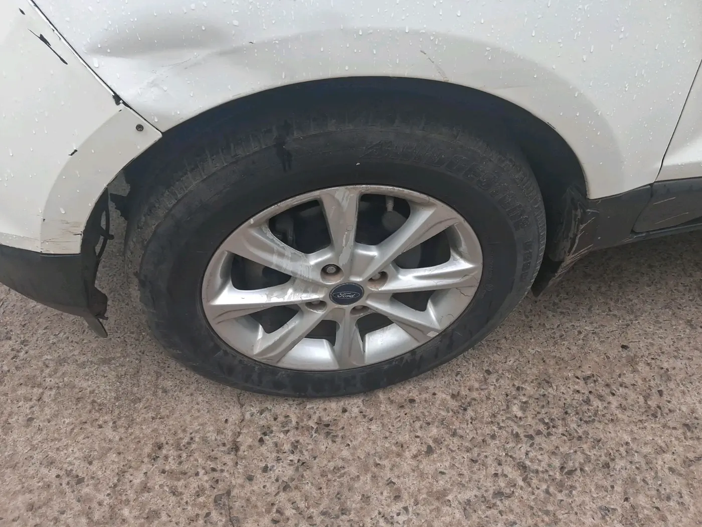 2018 Ford Ecosport TITANIUM 1.5L DIESEL, Diesel, Manual, 2,08,603 km, tyre
