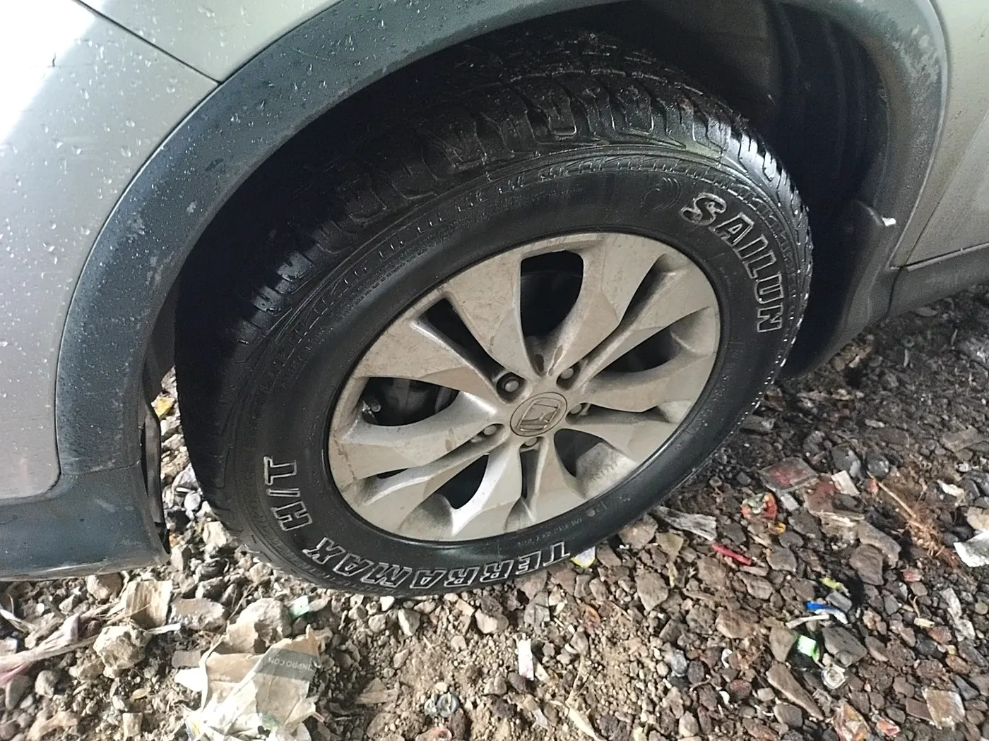 2014 Honda CRV 2.0L I-VTEC 2WD AT, CNG, Automatic, 1,09,542 km, tyre