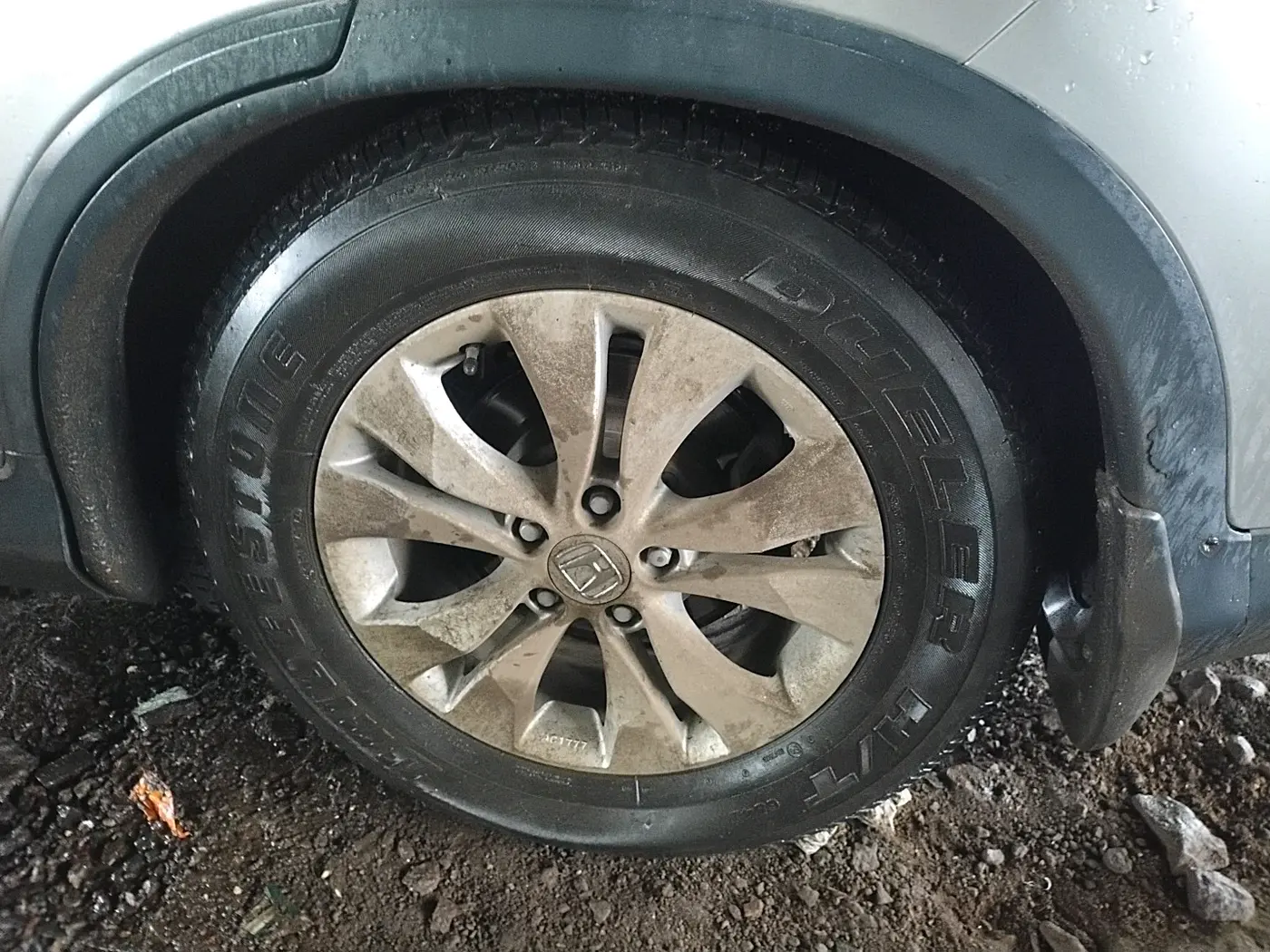 2014 Honda CRV 2.0L I-VTEC 2WD AT, CNG, Automatic, 1,09,542 km, tyre