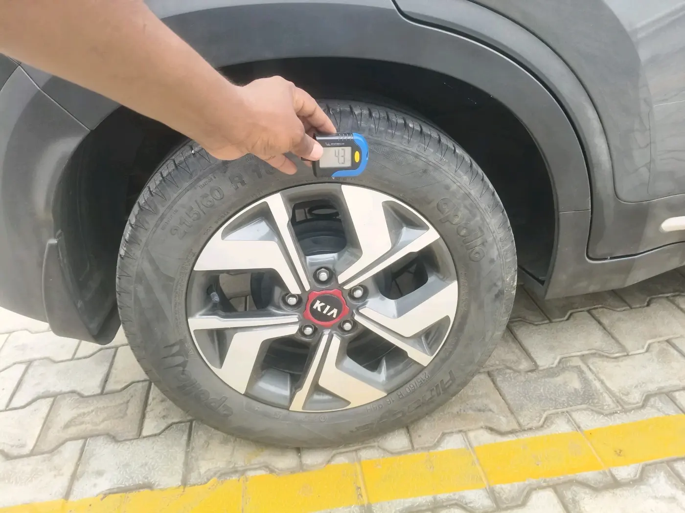2021 KIA SONET HTX 1.5, Diesel, Manual, 34,179 km, tyre