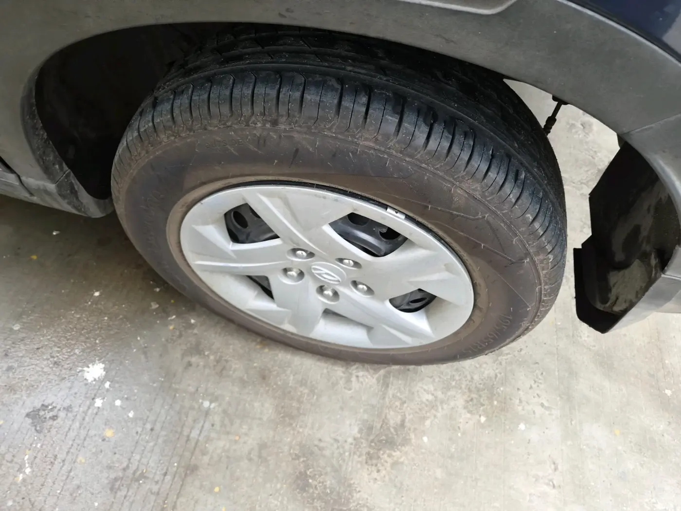 2019 Hyundai VENUE S 1.0 TURBO MT, Petrol, Manual, 37,913 km, tyre