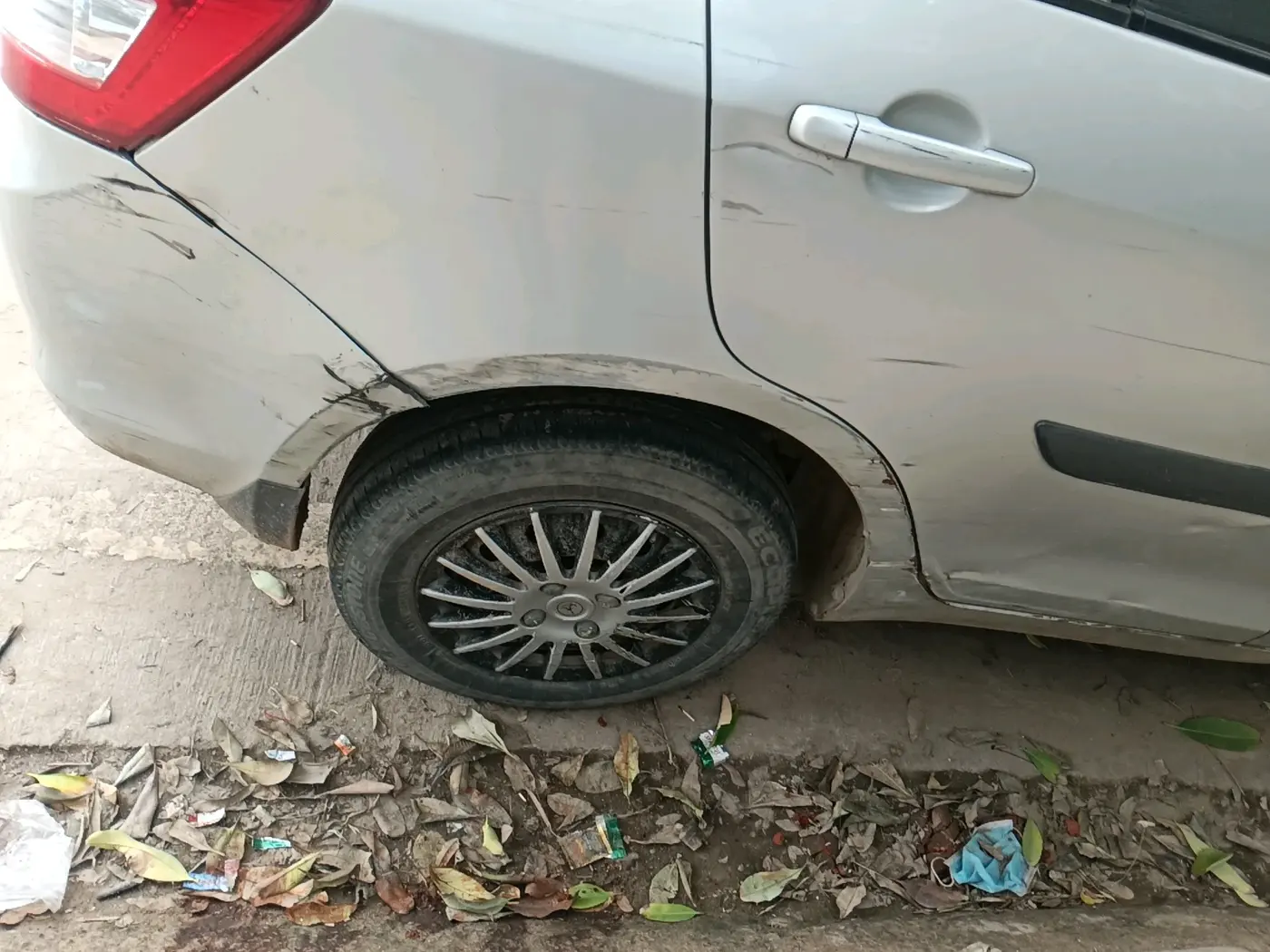 2016 Maruti Swift Dzire VDI, Diesel, Manual, 97,363 km, tyre