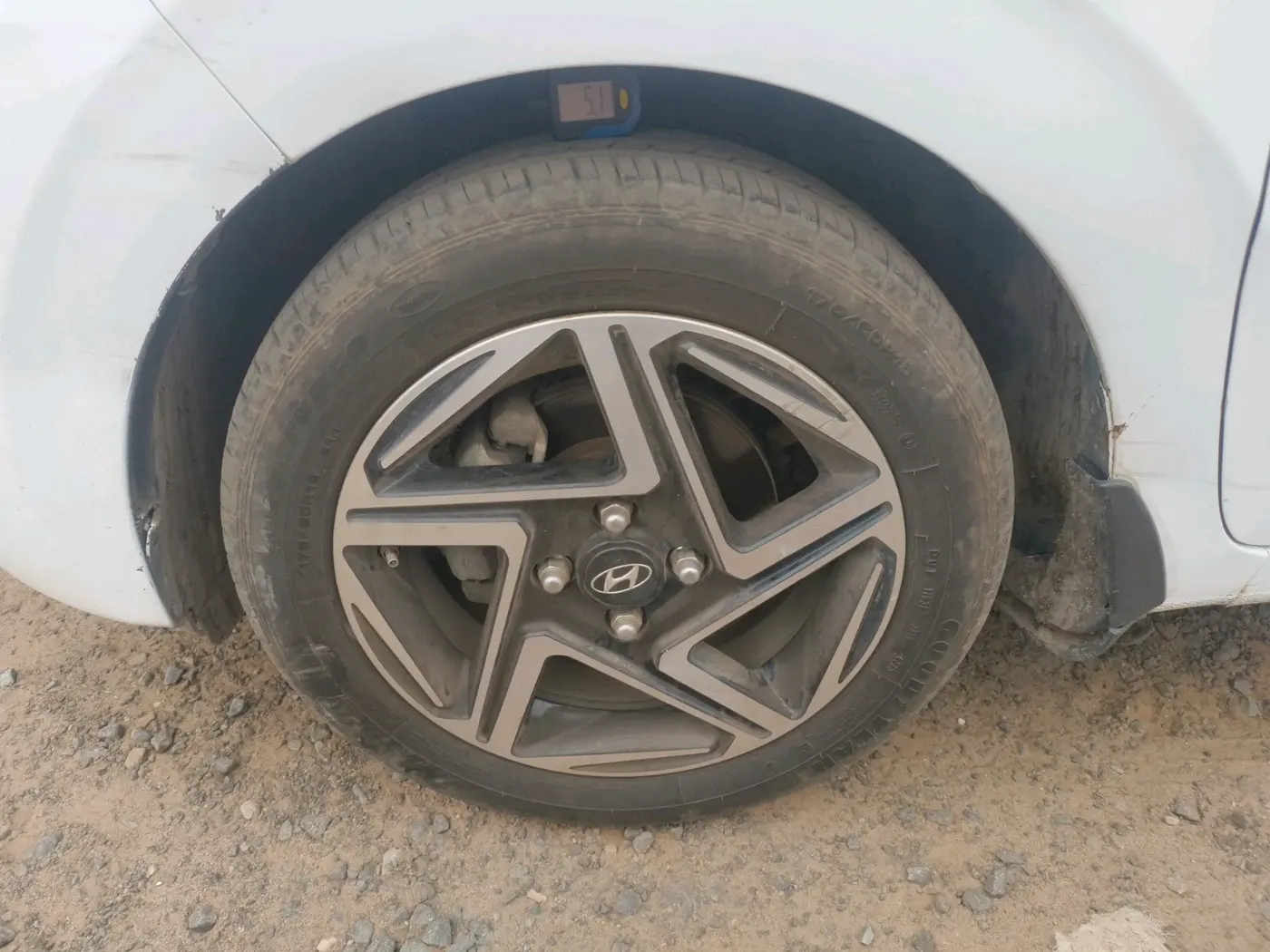 2023 Hyundai GRAND I10 NIOS SPORTZ 1.2 KAPPA VTVT CNG, CNG, Manual, 80,951 km, tyre