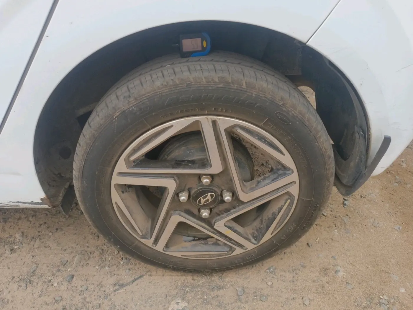 2023 Hyundai GRAND I10 NIOS SPORTZ 1.2 KAPPA VTVT CNG, CNG, Manual, 80,951 km, tyre