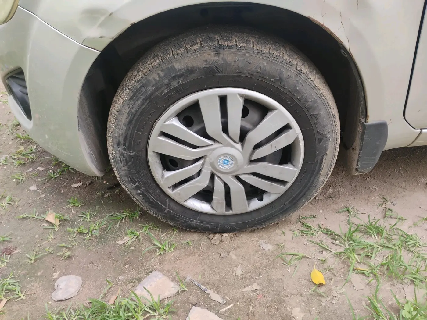 2013 Maruti Ritz VDI, Diesel, Manual, 1,51,276 km, tyre