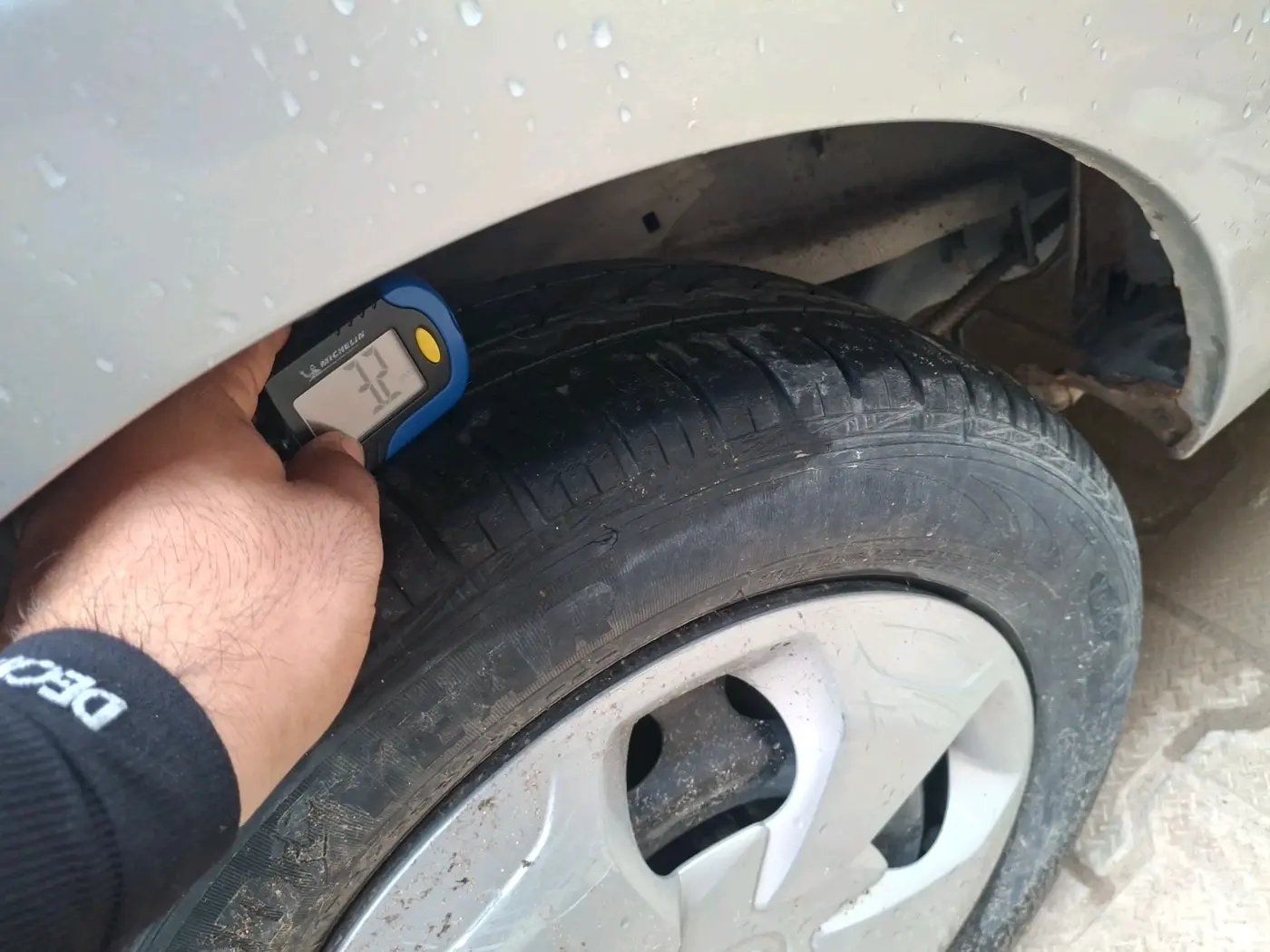 2018 Tata Tiago XT PETROL, Petrol, Manual, 74,932 km, tyre