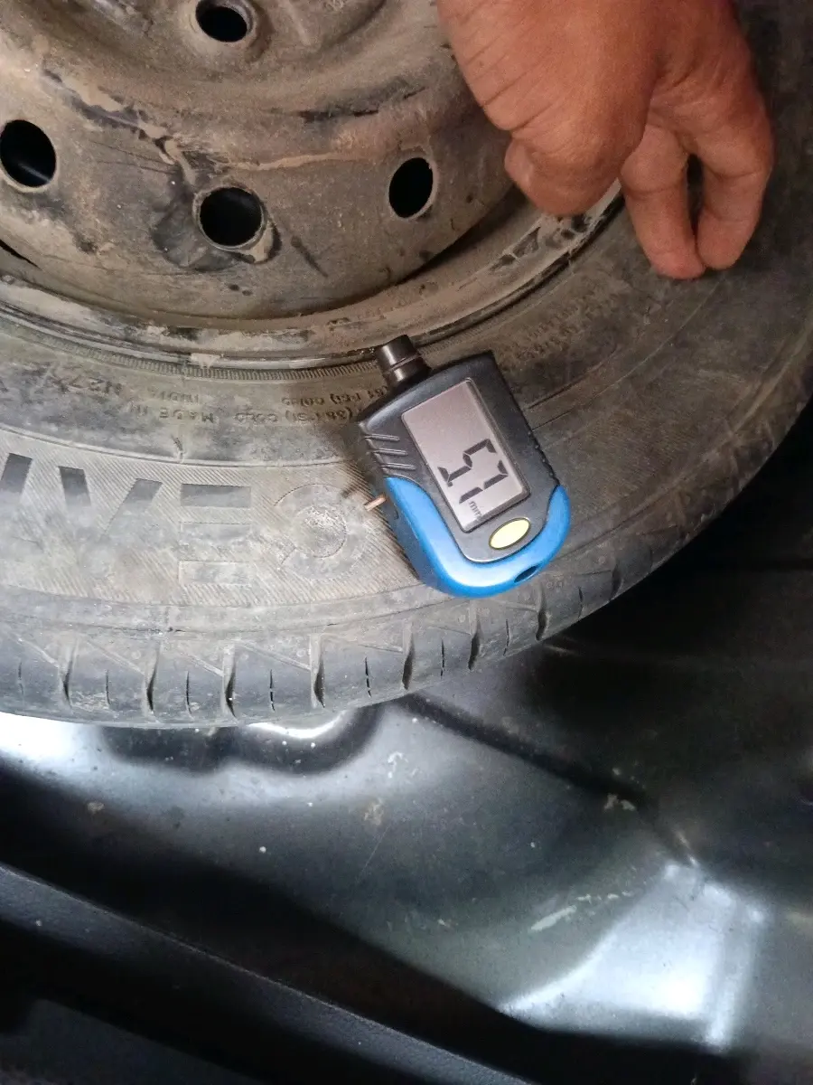 2022 Maruti Alto VXI, Petrol, Manual, 20,128 km, tyre