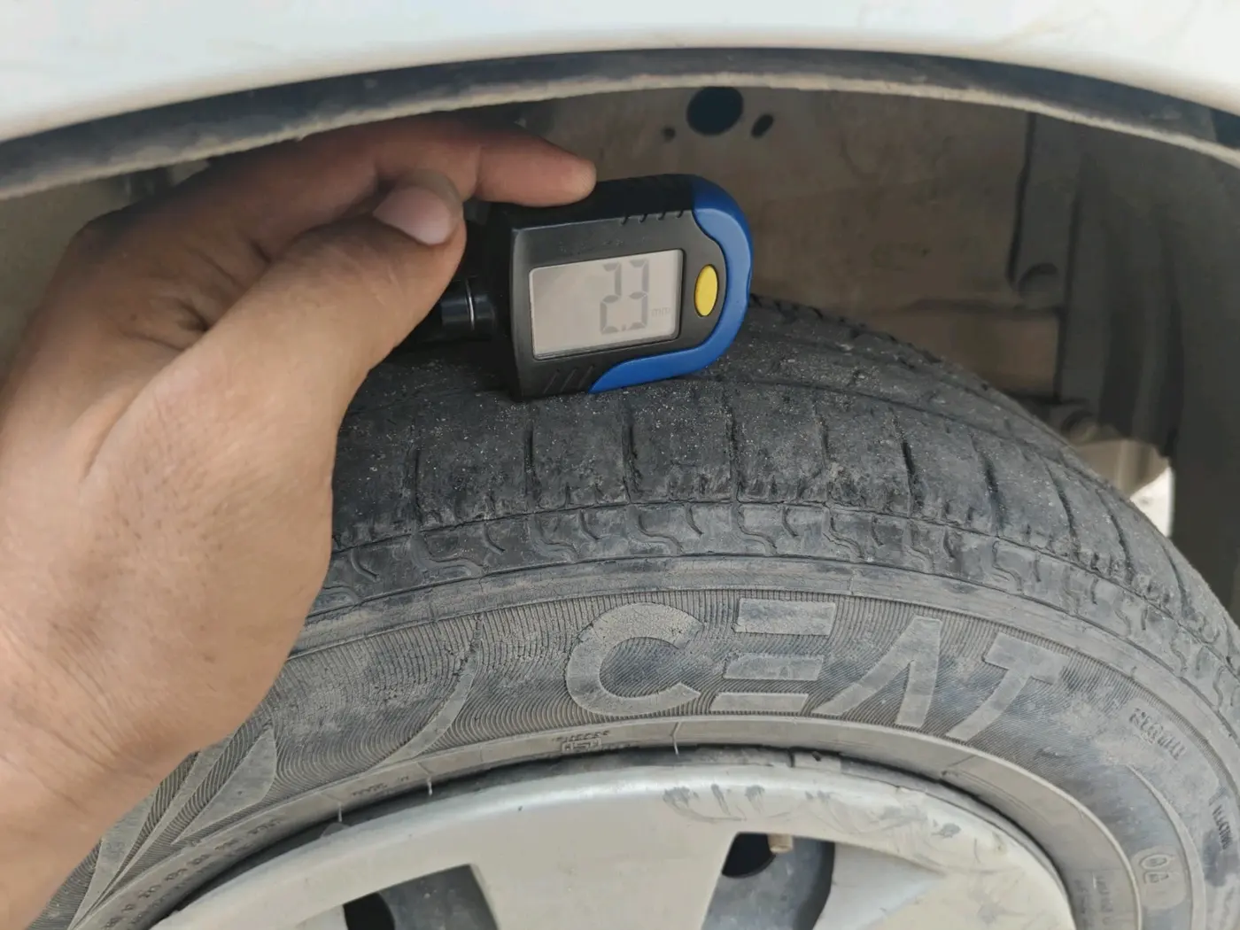 2018 Maruti Wagon R 1.0 LXI CNG, CNG, Manual, 85,139 km, tyre