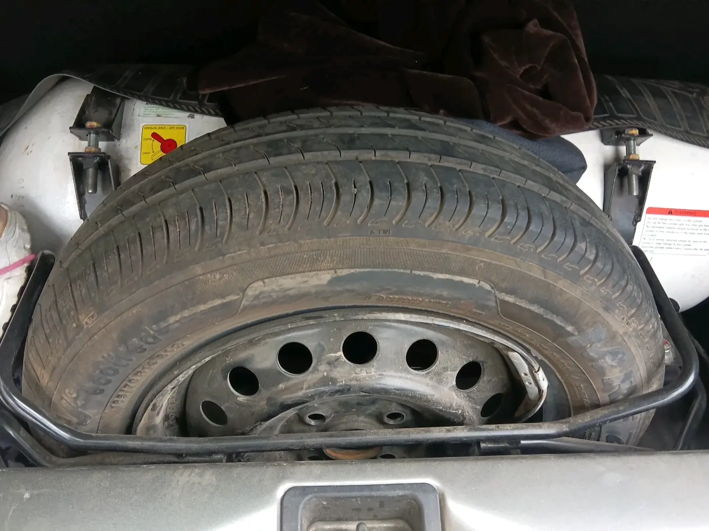 2024 Maruti New Wagon-R VXI CNG 1.0, CNG, Manual, 34,316 km, tyre