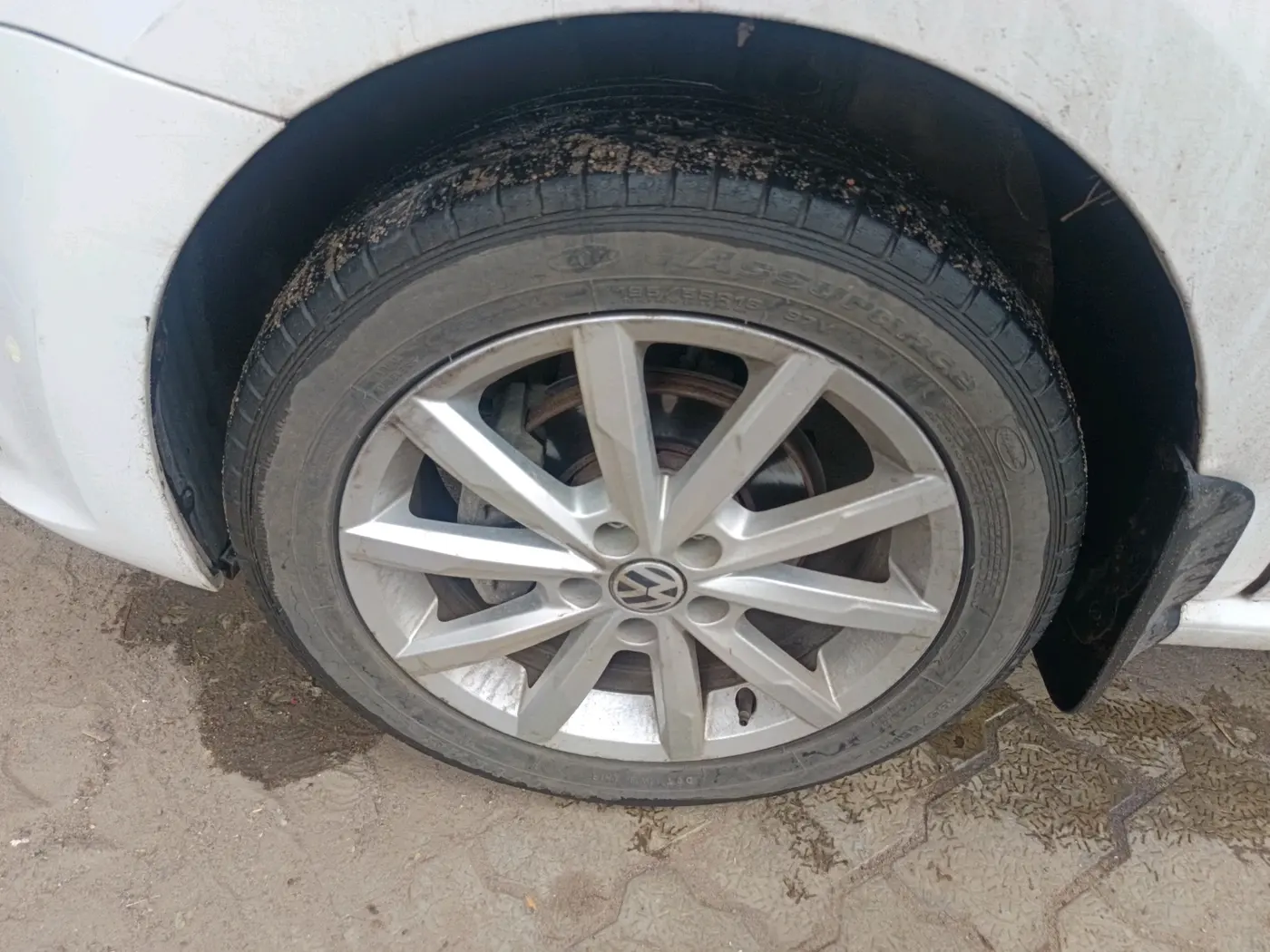 2018 Volkswagen Polo GT TSI AT, Petrol, Automatic, 68,042 km, tyre