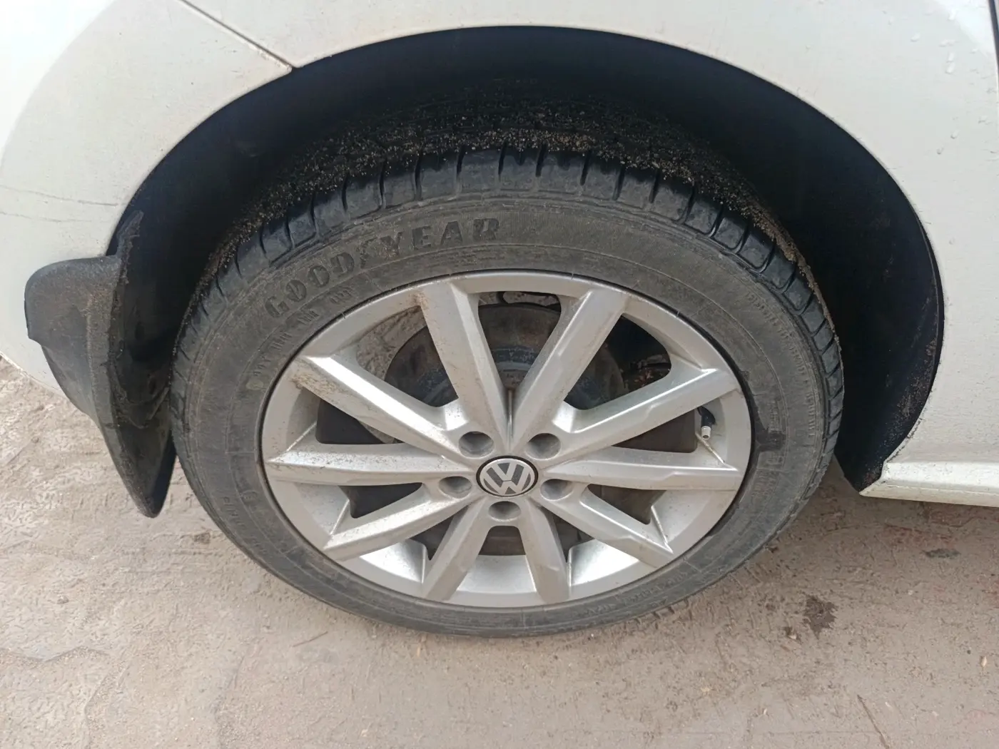 2018 Volkswagen Polo GT TSI AT, Petrol, Automatic, 68,042 km, tyre
