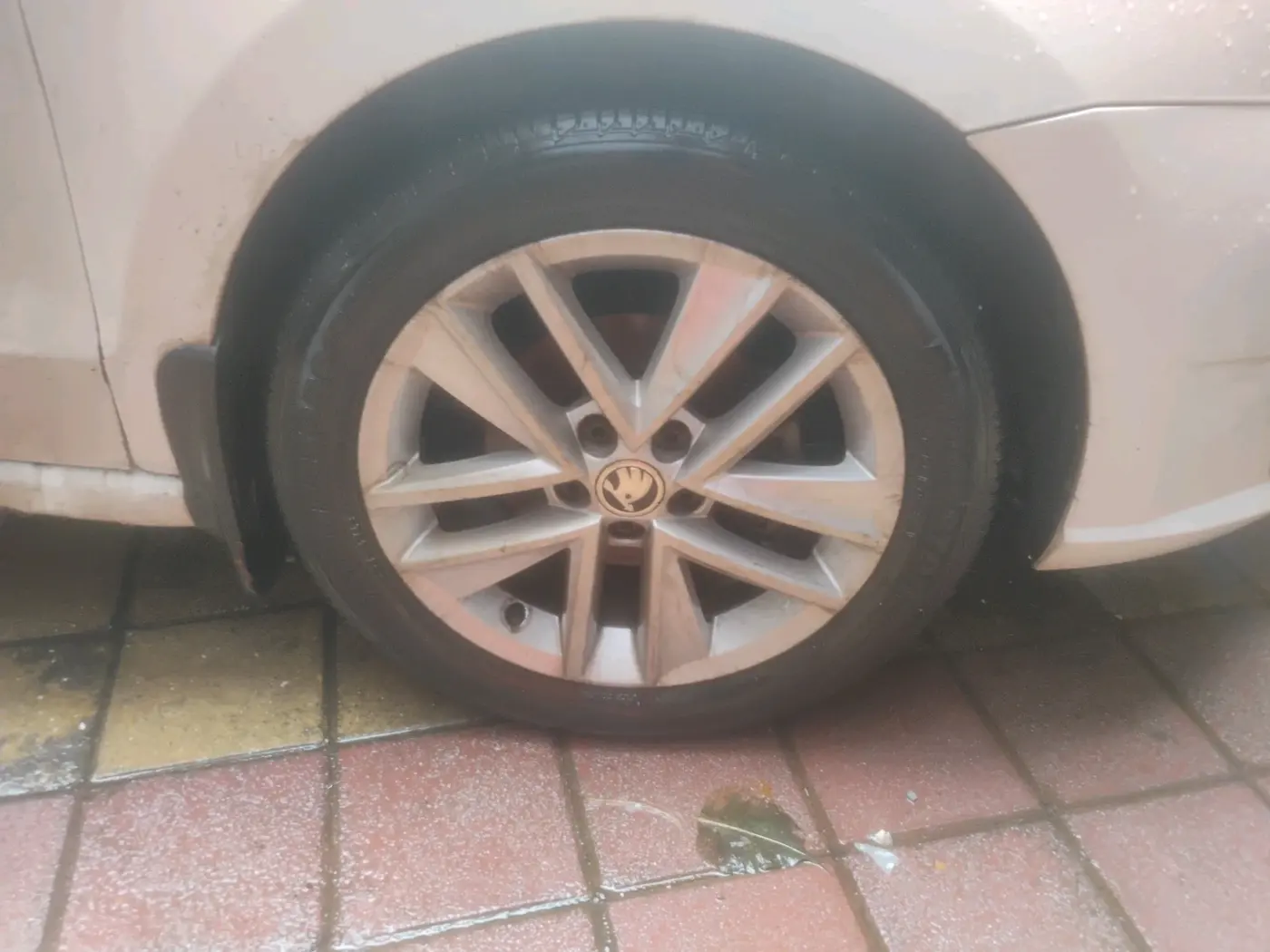 2018 Skoda Rapid STYLE 1.6 MPI, Petrol, Manual, 79,408 km, tyre