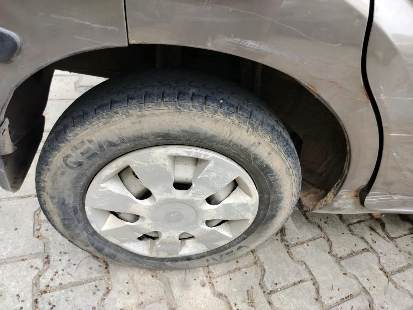 2018 Datsun Go A, Petrol, Manual, 46,499 km, tyre