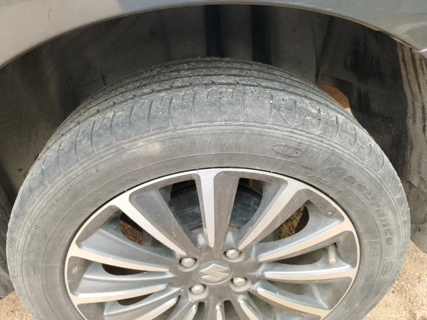 2022 Maruti Ciaz ALPHA 1.5 SHVS PETROL, Petrol, Manual, 49,471 km, tyre