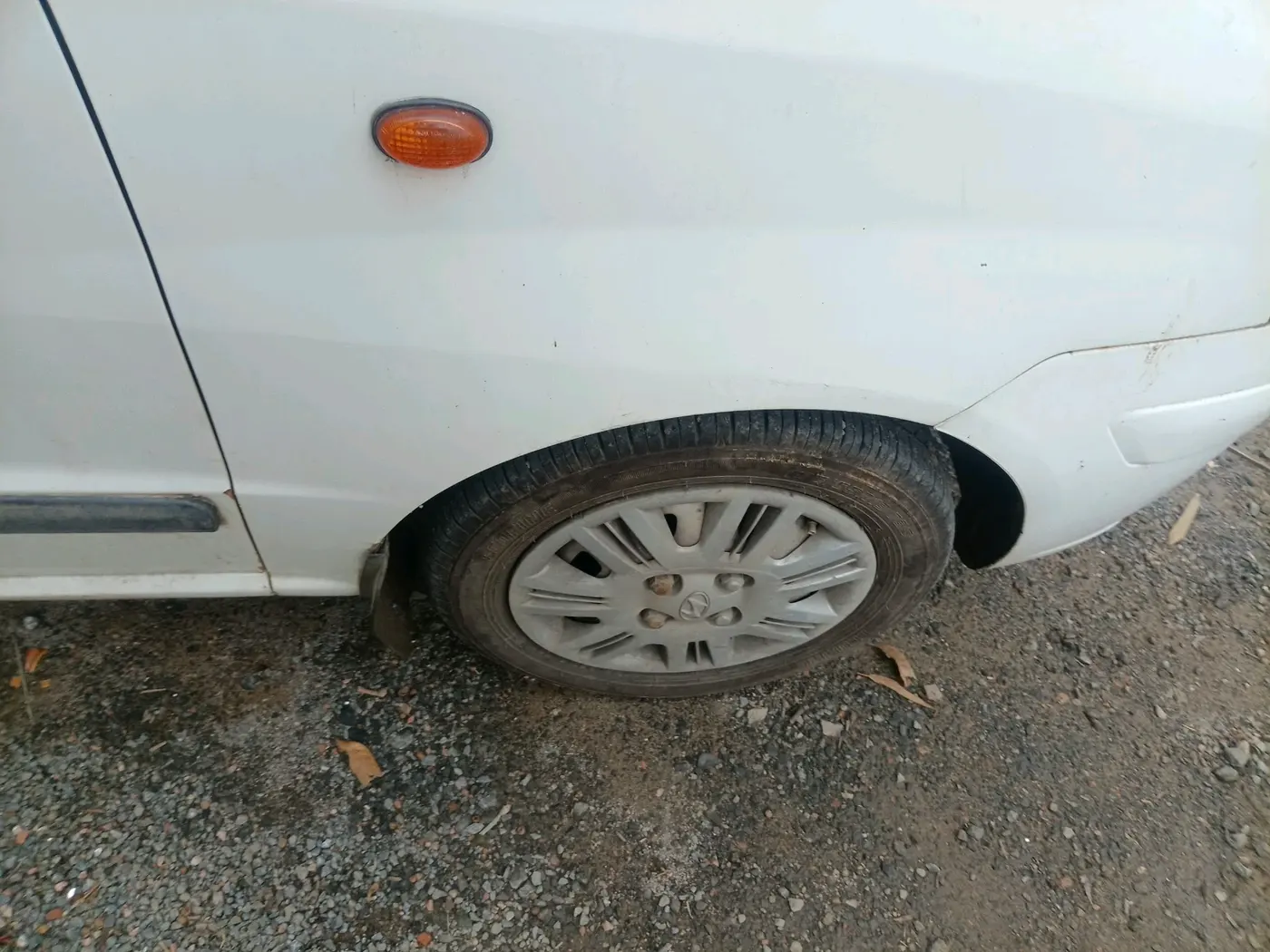 2012 Hyundai Santro Xing GLS, CNG, Manual, 1,39,589 km, tyre