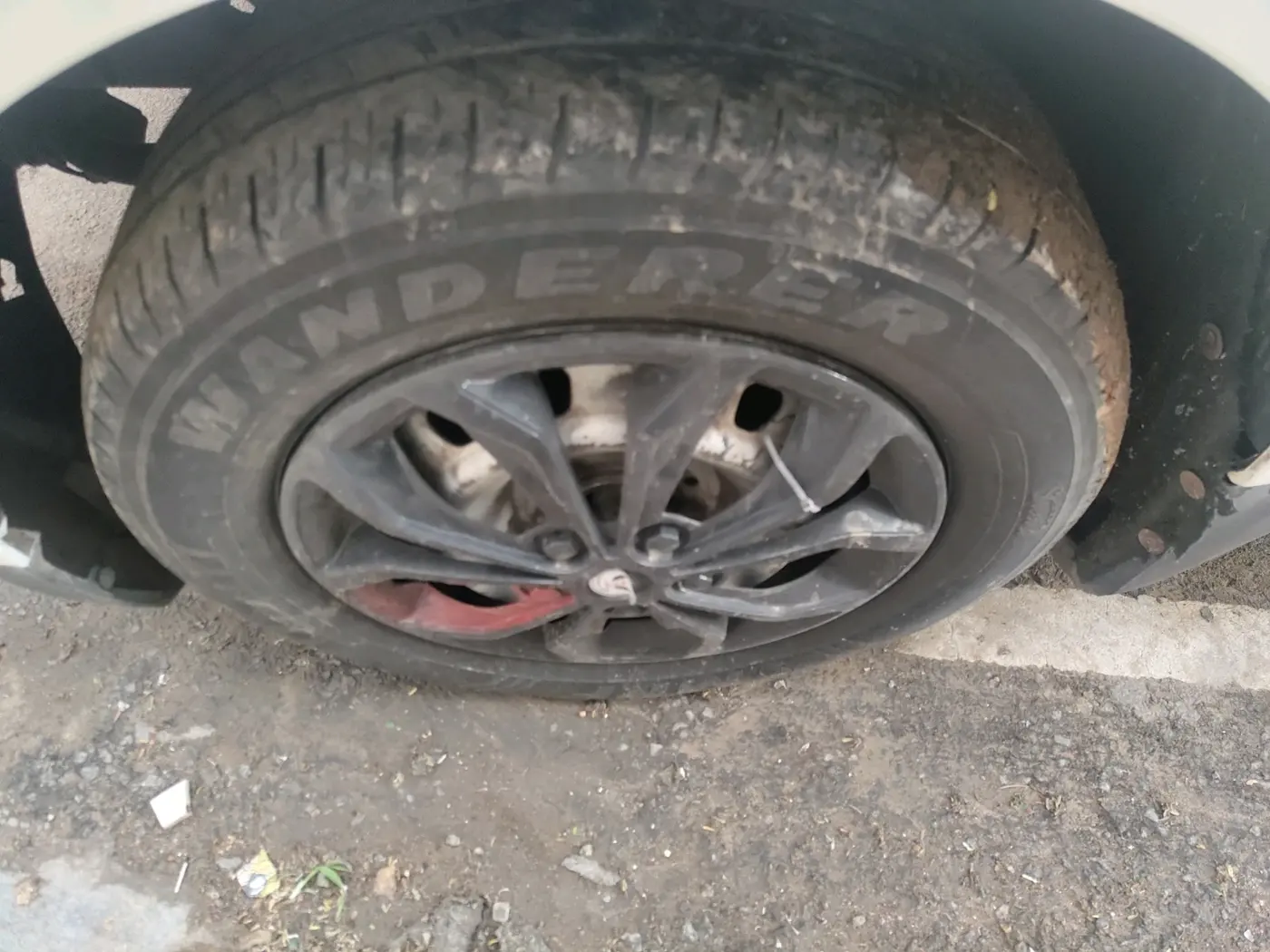 2018 Mahindra MARAZZO M2 7STR, Diesel, Manual, 1,33,027 km, tyre