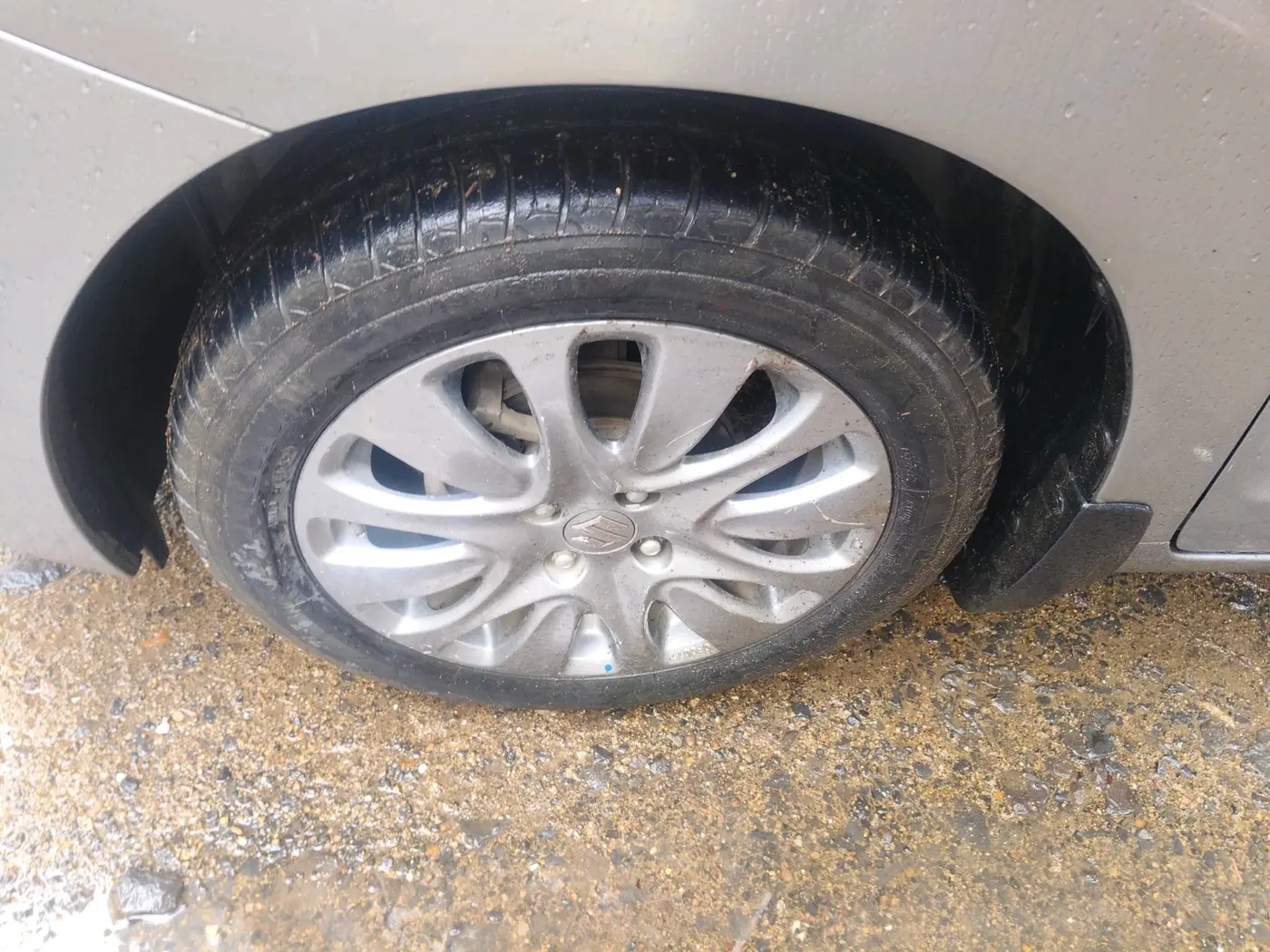 2017 Maruti Baleno ALPHA PETROL 1.2, Petrol, Manual, 1,32,002 km, tyre
