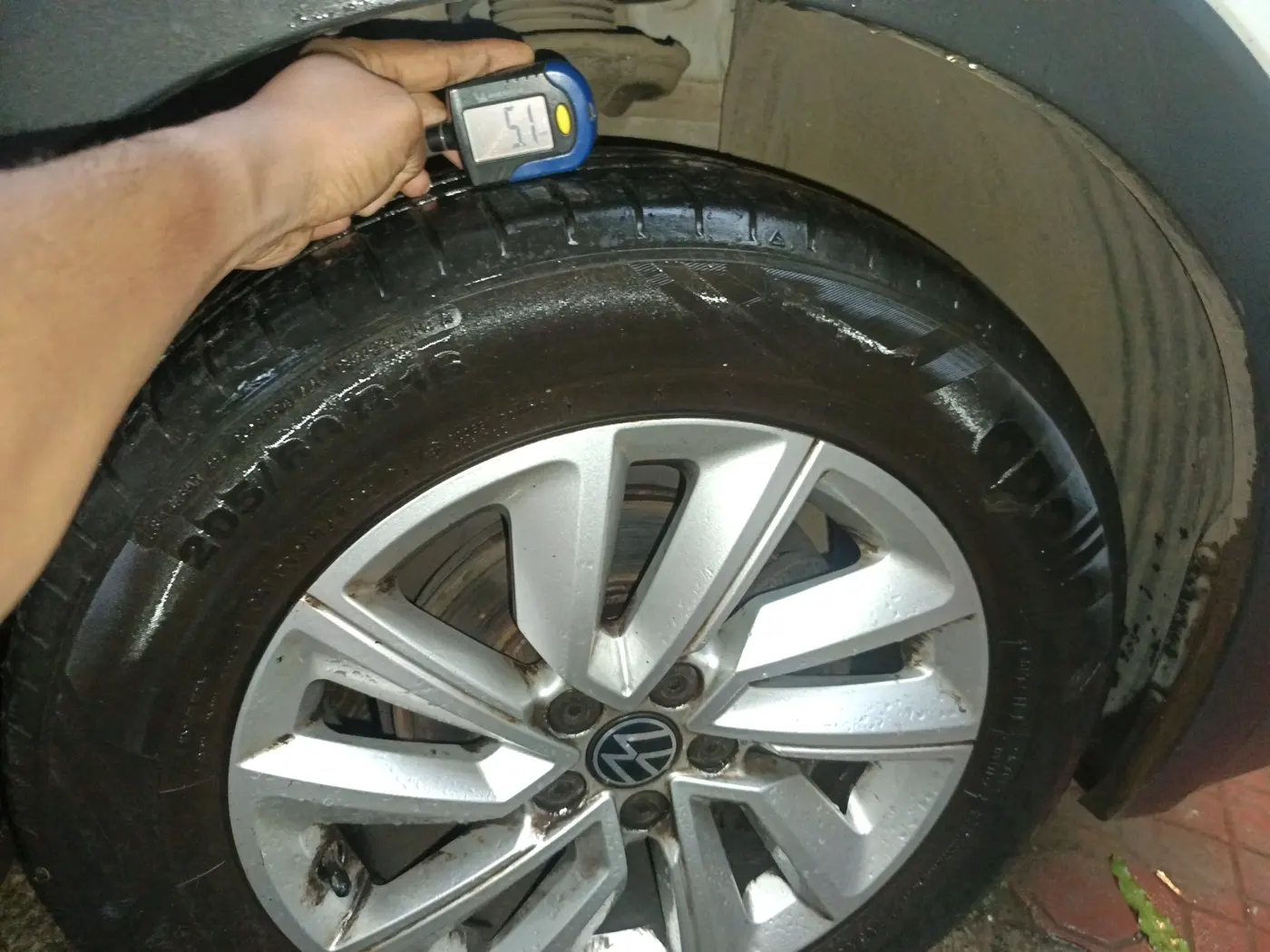 2022 Volkswagen TAIGUN HIGHLINE 1.0 TSI AT, Petrol, Automatic, 47,813 km, tyre