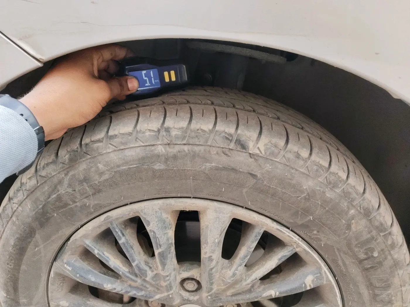 2021 Maruti Ertiga VXI CNG, CNG, Manual, 1,49,838 km, tyre