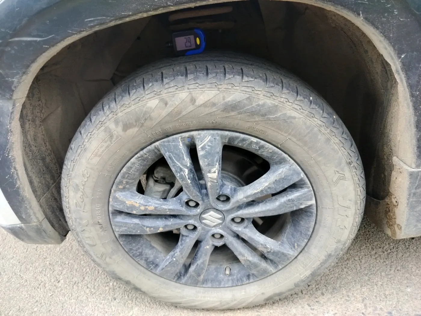 2018 Maruti Vitara Brezza ZDI, Diesel, Manual, 2,09,574 km, tyre