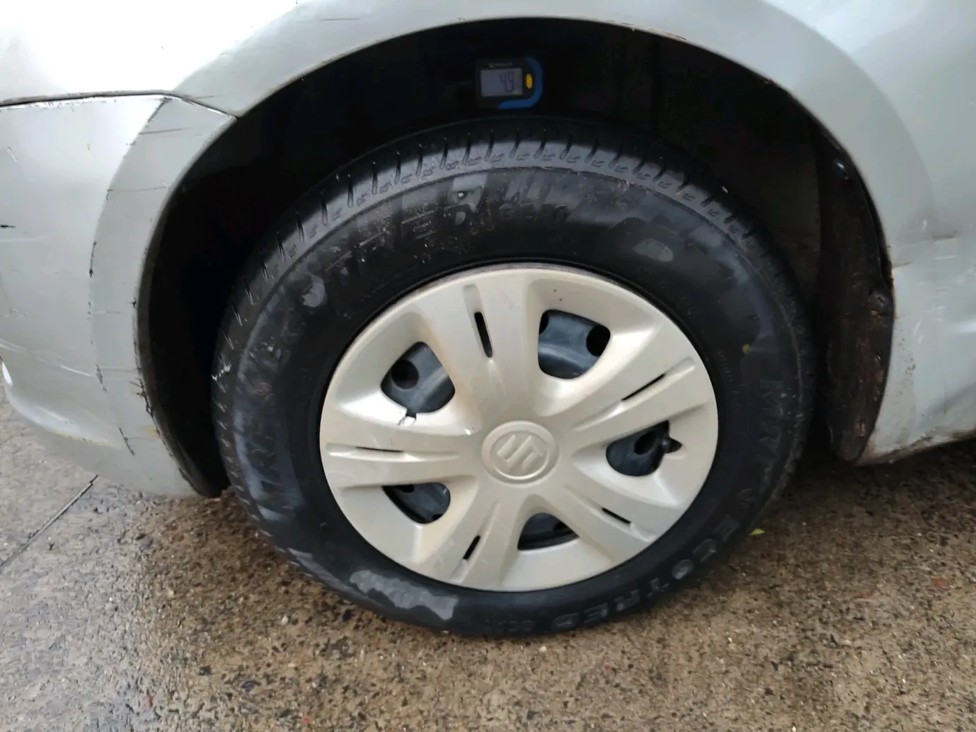 2011 Maruti Swift VXI, Petrol, Manual, 29,039 km, tyre