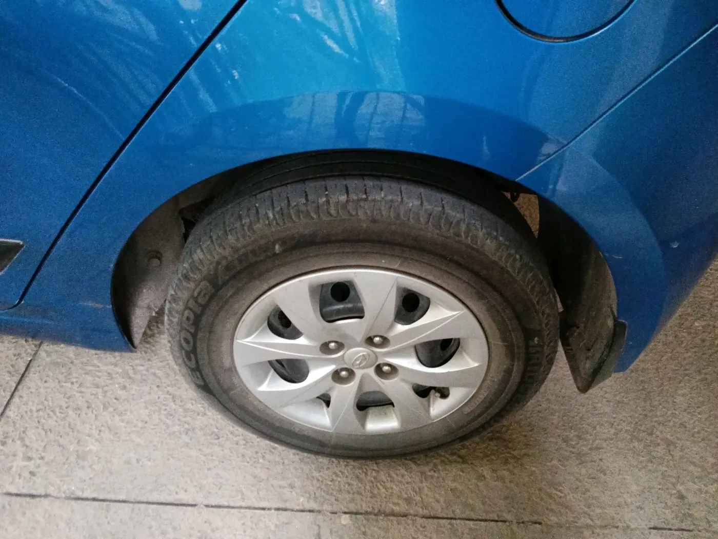 2017 Hyundai Elite i20 SPORTZ 1.2, Petrol, Manual, 1,38,749 km, tyre