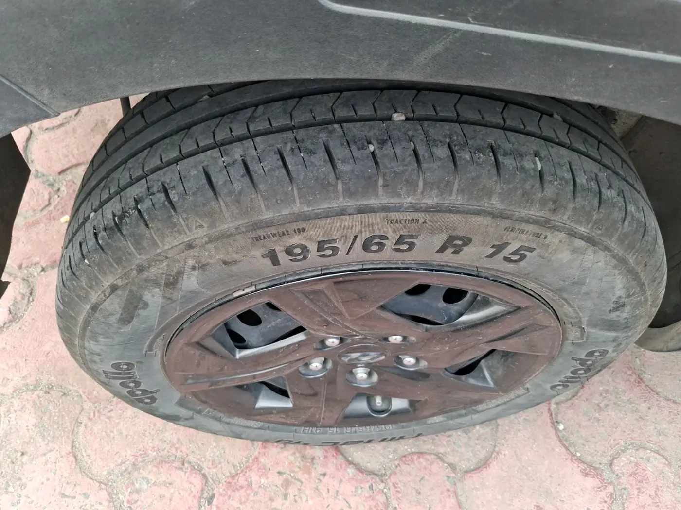 2025 Hyundai VENUE S PLUS 1.5 CRDI, Diesel, Manual, 8,337 km, tyre