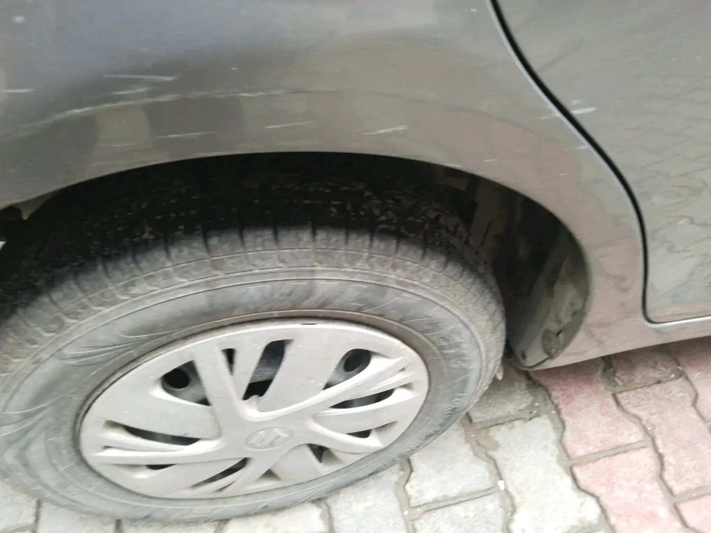 2016 Maruti Swift VDI ABS, Diesel, Manual, 1,08,500 km, tyre