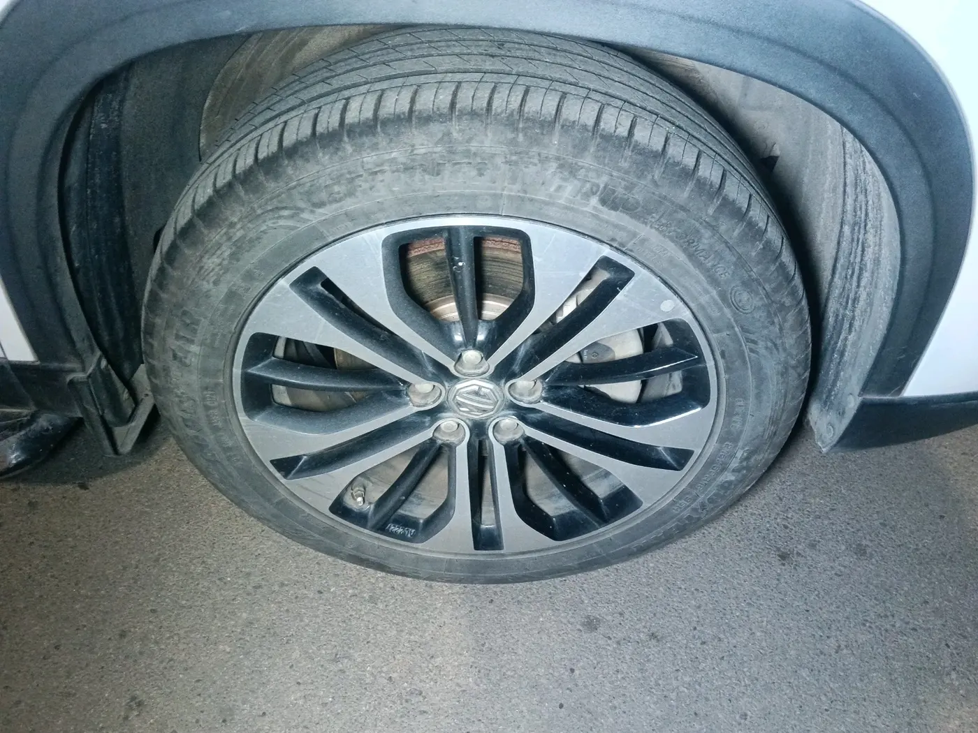 2021 MG HECTOR PLUS SHARP 1.5 PETROL TURBO DCT 6-STR, Petrol, Automatic, 29,350 km, tyre