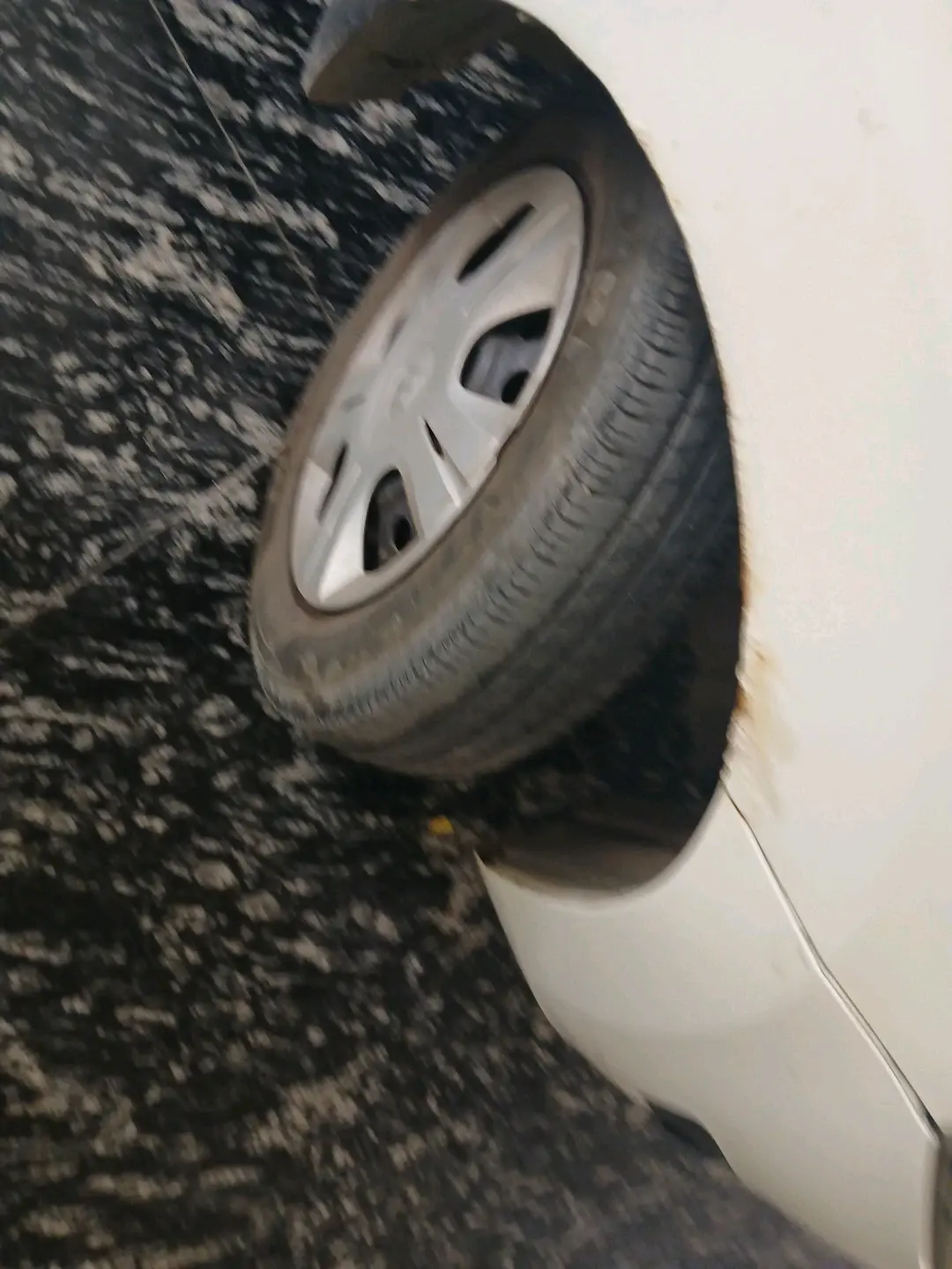 2018 Maruti Wagon R 1.0 VXI AMT, Petrol, Automatic, 88,620 km, tyre
