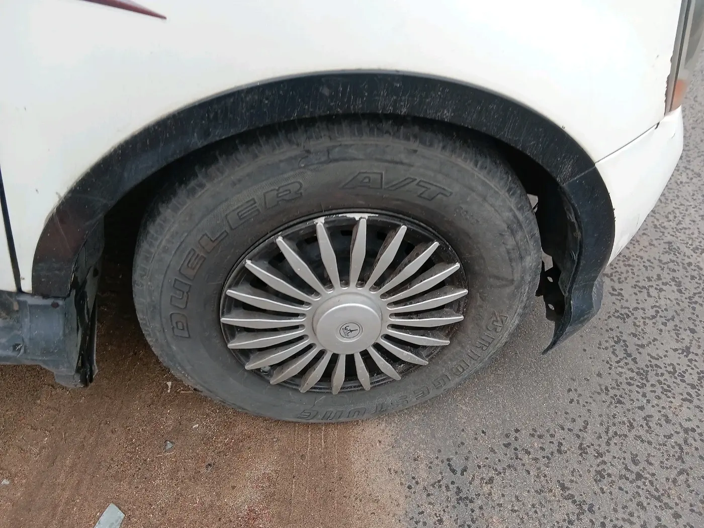 2012 Mahindra Xylo E4 BS-III, Diesel, Manual, 1,50,190 km, tyre