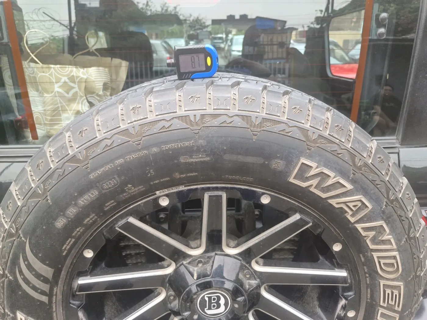2024 Mahindra Thar LX P 2WD AT HT, Petrol, Automatic, 3,665 km, tyre