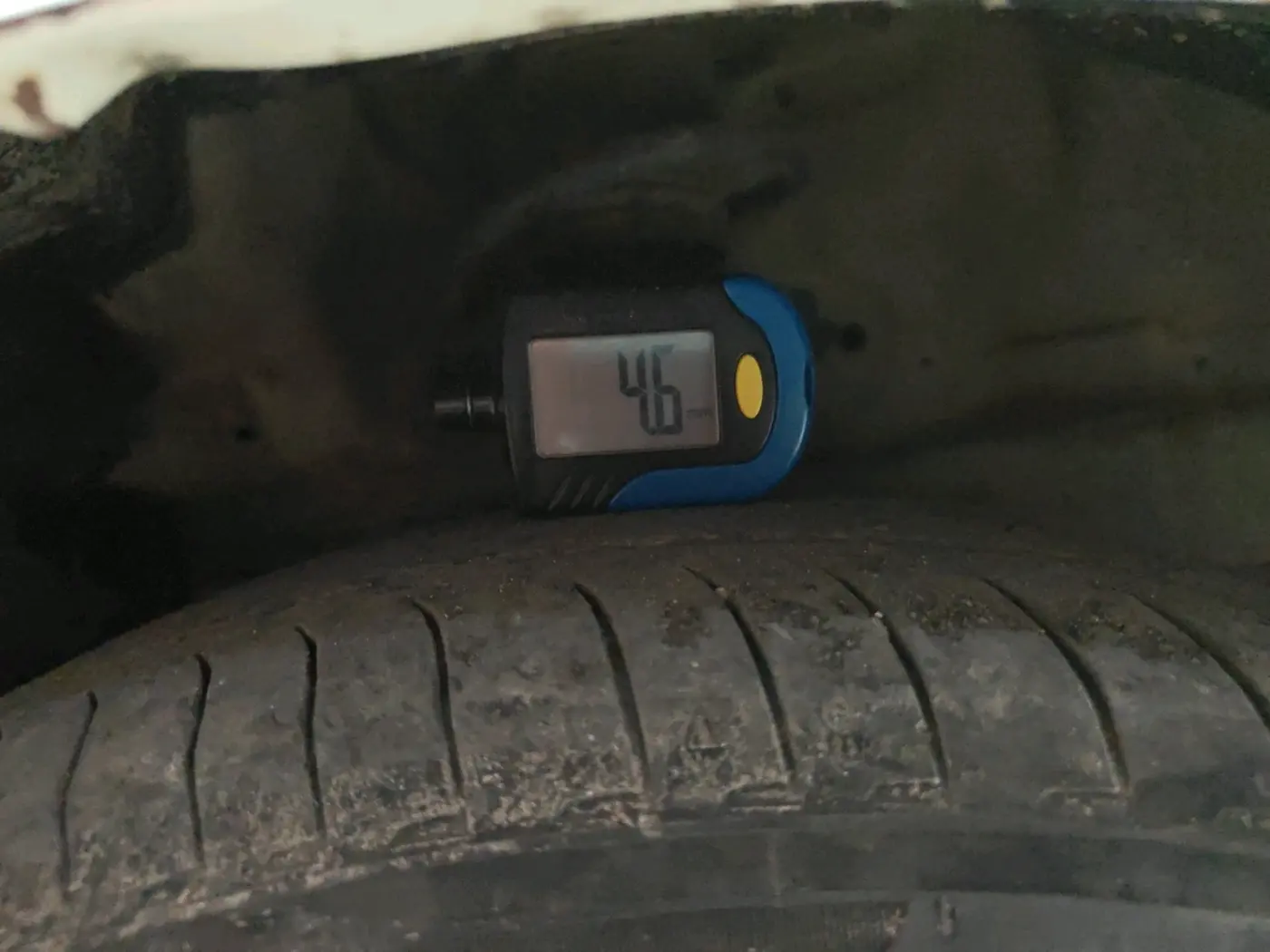 2014 Maruti Ertiga VDI, Diesel, Manual, 1,53,017 km, tyre