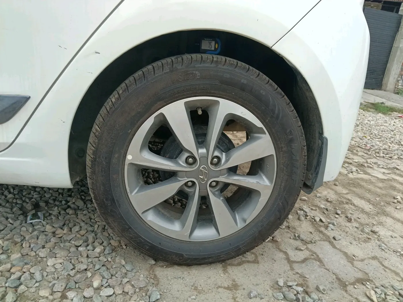 2017 Hyundai Elite i20 ASTA 1.2 (O), Petrol, Manual, 83,015 km, tyre