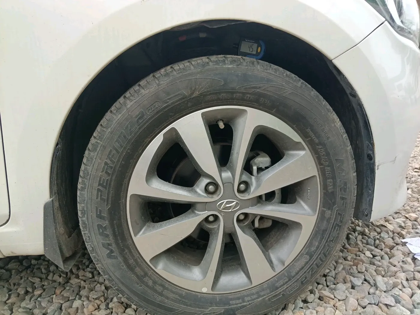 2017 Hyundai Elite i20 ASTA 1.2 (O), Petrol, Manual, 83,015 km, tyre
