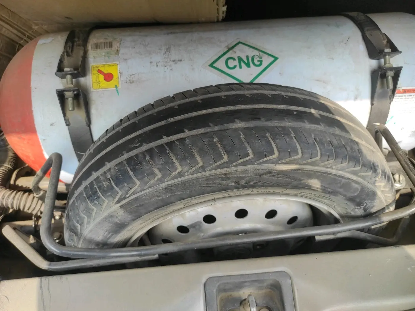 2021 Maruti New Wagon-R LXI CNG 1.0, CNG, Manual, 1,43,926 km, tyre