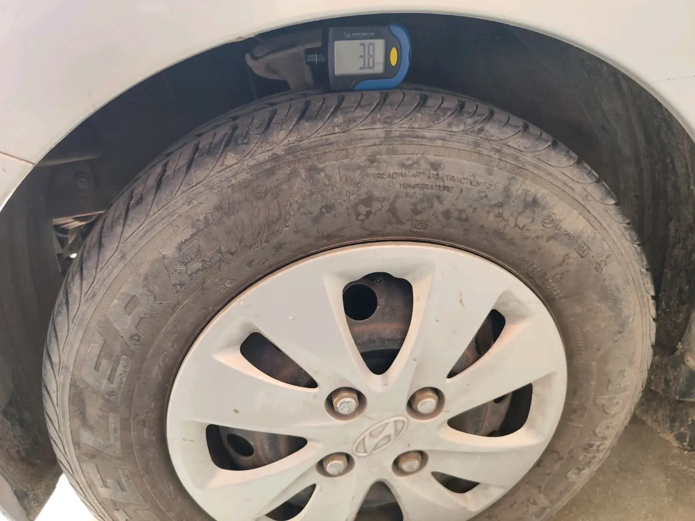 2012 Hyundai i10 MAGNA 1.1, Petrol, Manual, 23,319 km, tyre