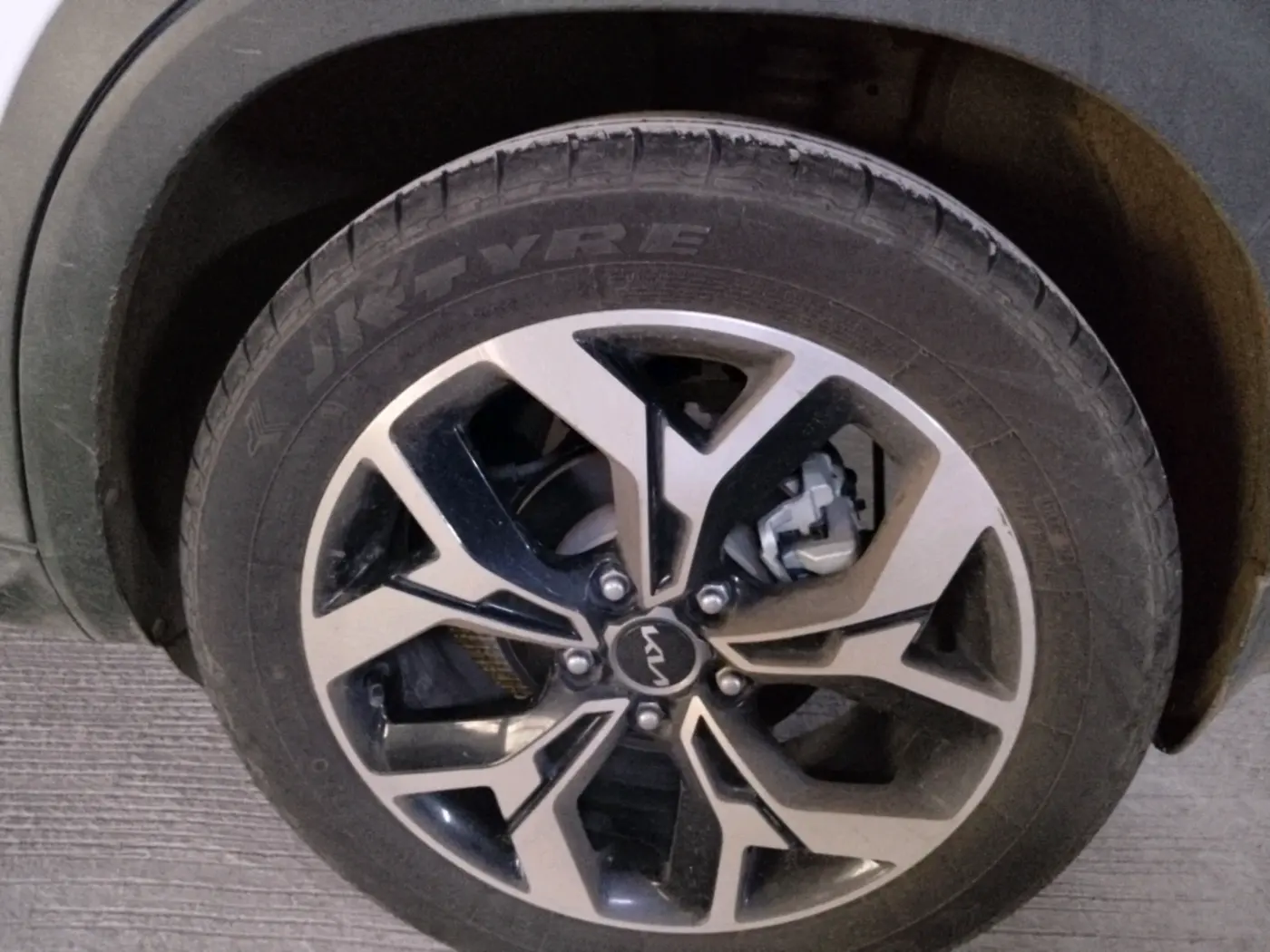 2024 KIA SELTOS  GTX Plus 1.5 Turbo Petrol DCT, Petrol, Automatic, 19,253 km, tyre
