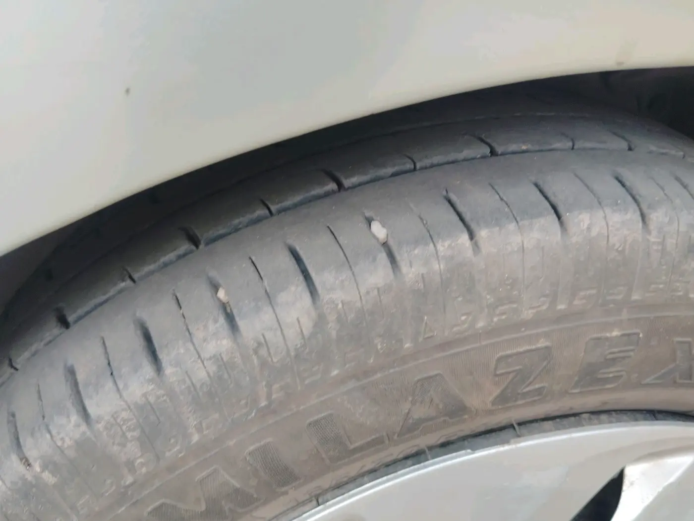 2015 Maruti Celerio VXI CNG, CNG, Manual, 1,04,893 km, tyre