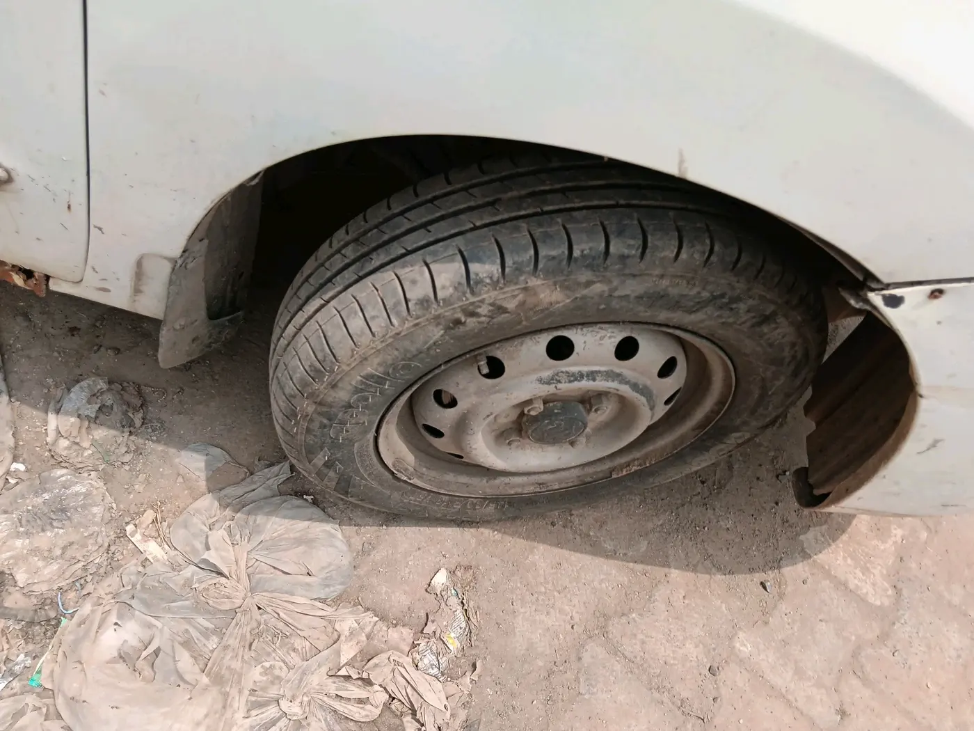 2012 Maruti Wagon R 1.0 LXI, Petrol, Manual, 99,713 km, tyre