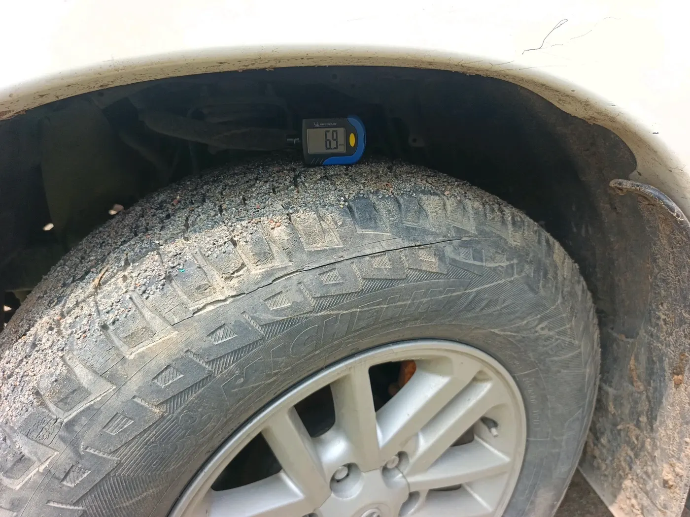 2014 Toyota Fortuner 3.0 4X2 MT, Diesel, Manual, 1,12,468 km, tyre